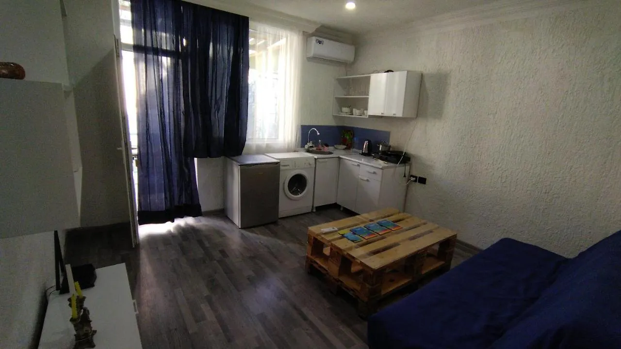Shapatava Aparthotel Batum
