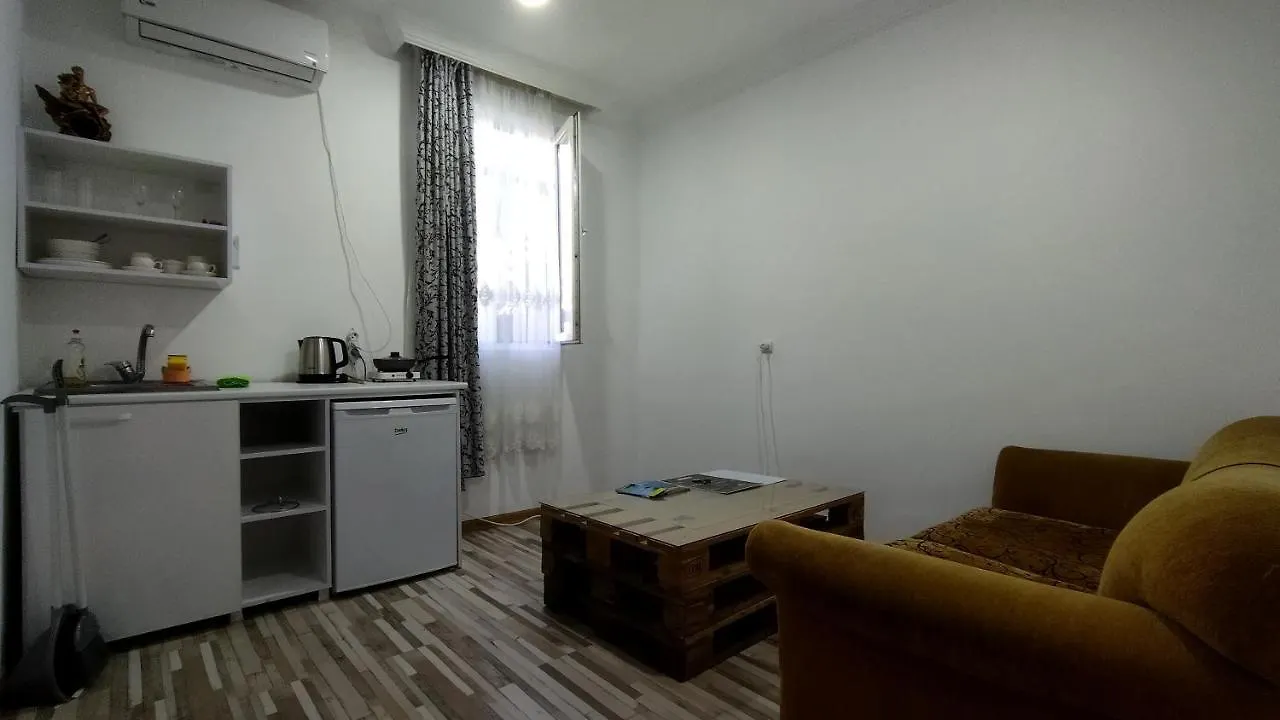 Shapatava Aparthotel Batum Daire