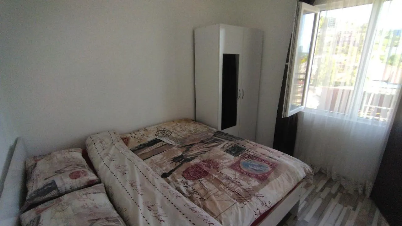 Shapatava Aparthotel Batum 0*,